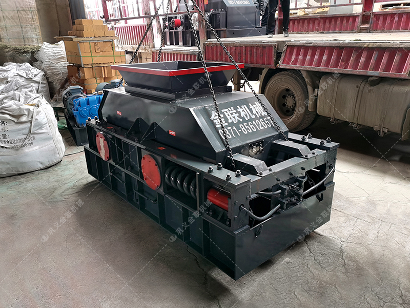 對(duì)輥破碎機(jī)破1噸礦石消耗多少電？